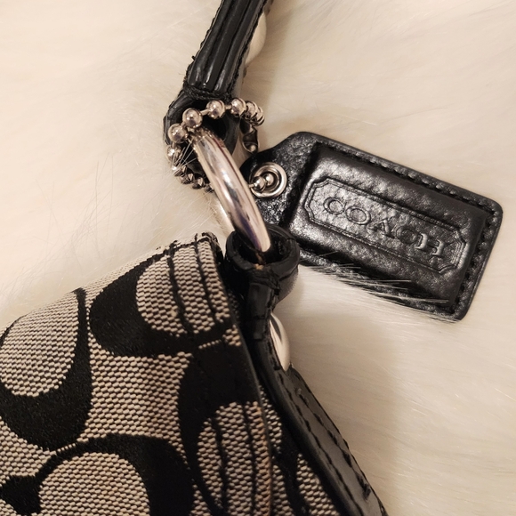 Coach Y2K Vintage Signature Soho Bag - Picture 14 of 14